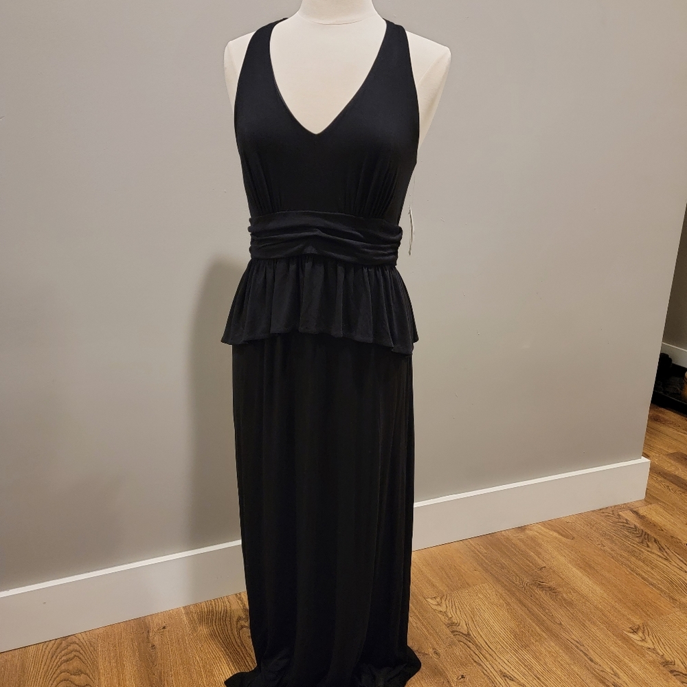 Sleeveless black dress by J. Taylor size M